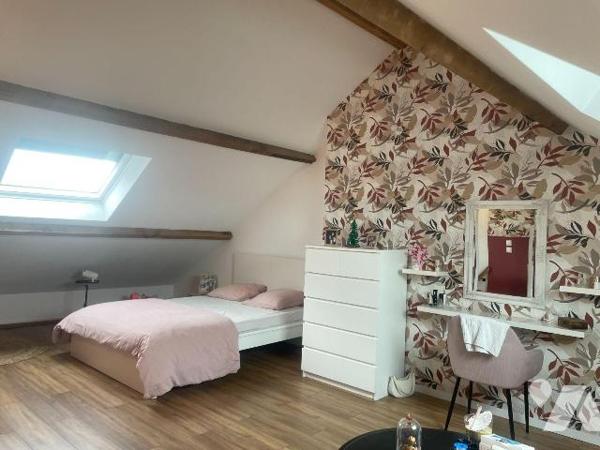 EN EXCLUSIVITE - A VENDRE A BAILLEUL, dans la Nord (59) : MAISON DE VILLE AVEC TERRASSE, DEPEND...