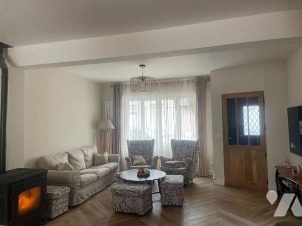 EN EXCLUSIVITE - A VENDRE A BAILLEUL, dans la Nord (59) : MAISON DE VILLE AVEC TERRASSE, DEPEND...