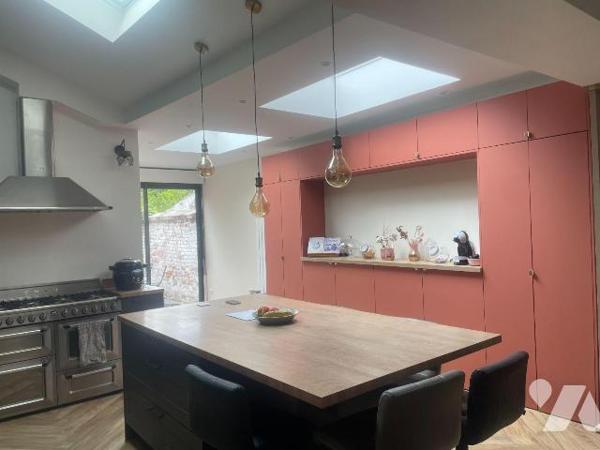 EN EXCLUSIVITE - A VENDRE A BAILLEUL, dans la Nord (59) : MAISON DE VILLE AVEC TERRASSE, DEPEND...