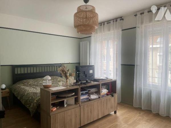 EN EXCLUSIVITE - A VENDRE A BAILLEUL, dans la Nord (59) : MAISON DE VILLE AVEC TERRASSE, DEPEND...