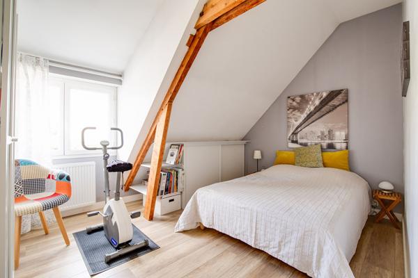 VENDRE NANTES/ZOLA MAISON AVEC CHAMBRE AU REZ DE CHAUSSE /JARDIN/GARAGE