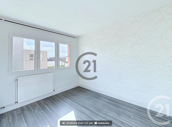 Appartement T4 à vendre  4 pièces - 64 m 2   TROYES  - 10