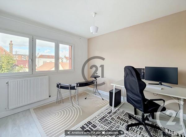 Appartement T4 à vendre  4 pièces - 64 m 2   TROYES  - 10