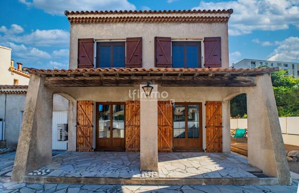 Maison 5 pièces avec jardin et piscine - St Tronc