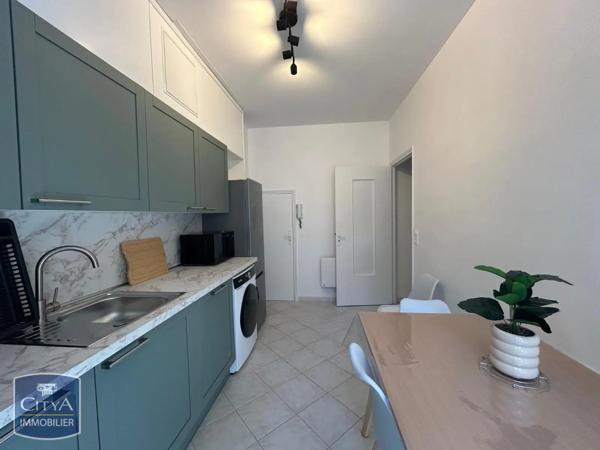 Appartement à louer 3 pièces 49.62m² Menton (06500)