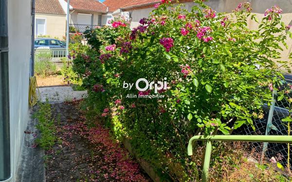 Maison à vendre    2 pièces • 63 m2 Domérat