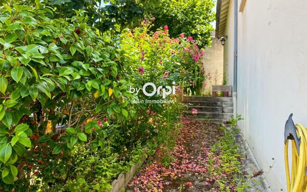 Maison à vendre    2 pièces • 63 m2 Domérat