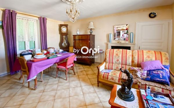 Maison à vendre    2 pièces • 63 m2 Domérat