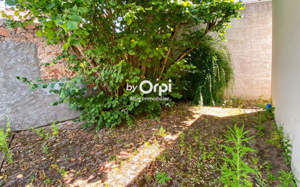 Maison à vendre    2 pièces • 63 m2 Domérat