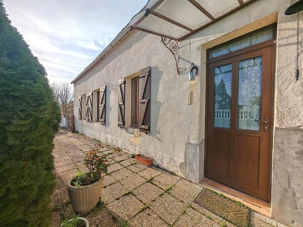 Maison de campagne plain pied avec Terrain de plus de 3600 m² de terrain