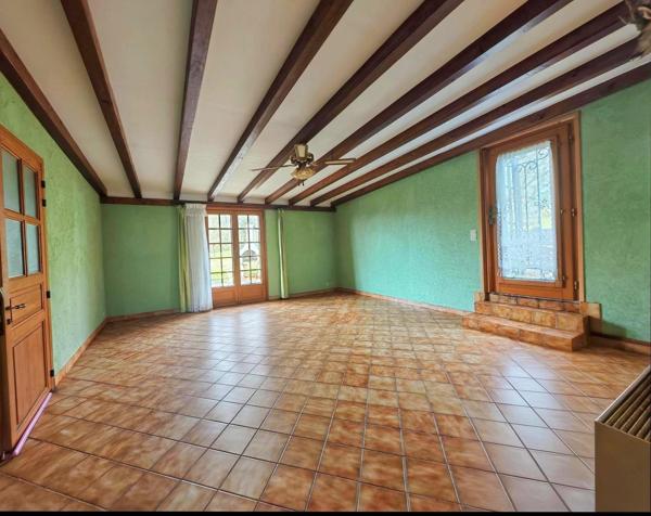 Maison de campagne plain pied avec Terrain de plus de 3600 m² de terrain