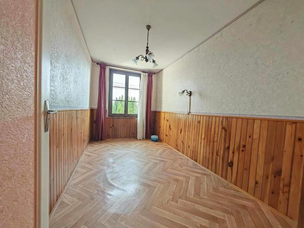Maison de campagne plain pied avec Terrain de plus de 3600 m² de terrain