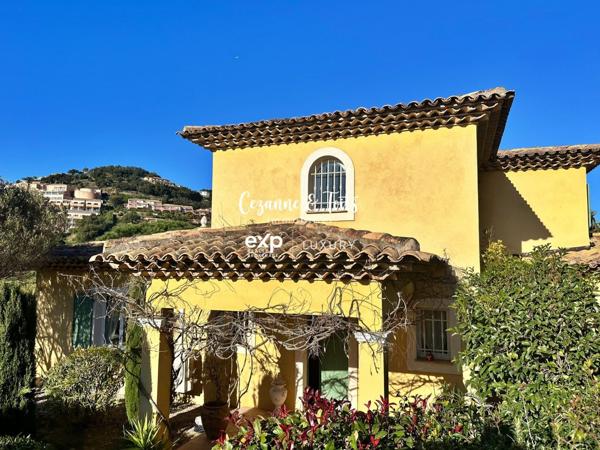 Villa provençale à vendre face au Golf 18 trous de Sainte-Maxime