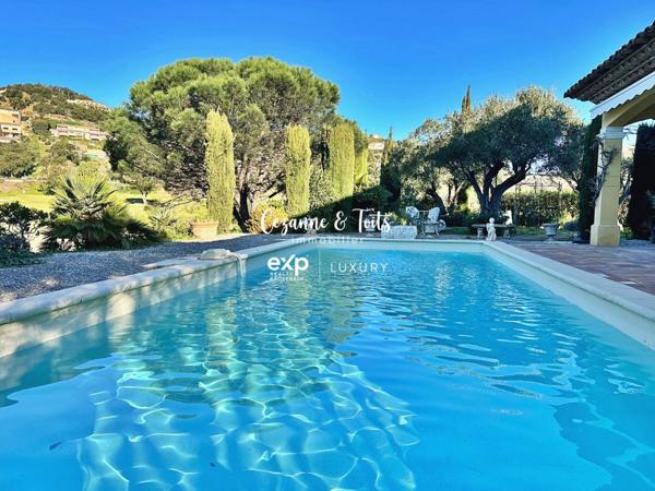 Villa provençale à vendre face au Golf 18 trous de Sainte-Maxime