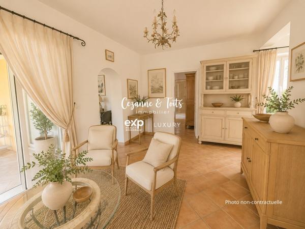 Villa provençale à vendre face au Golf 18 trous de Sainte-Maxime