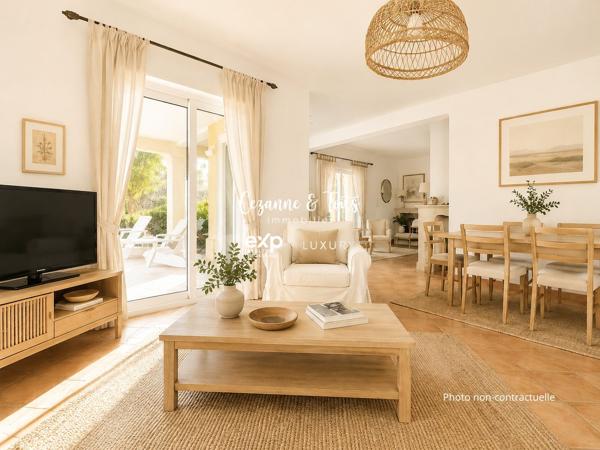 Villa provençale à vendre face au Golf 18 trous de Sainte-Maxime