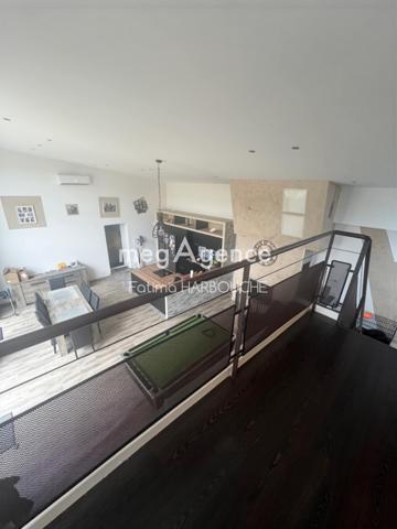 Maison à LE CHAMBON-FEUGEROLLES, 42500 - 5 pièces 200m²