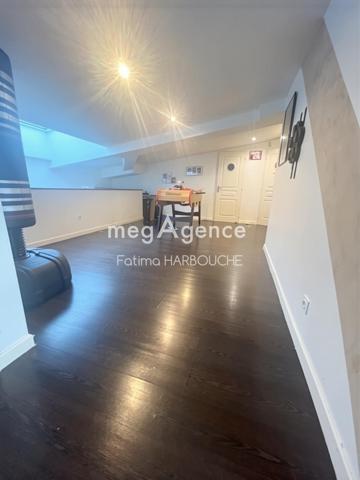 Maison à LE CHAMBON-FEUGEROLLES, 42500 - 5 pièces 200m²