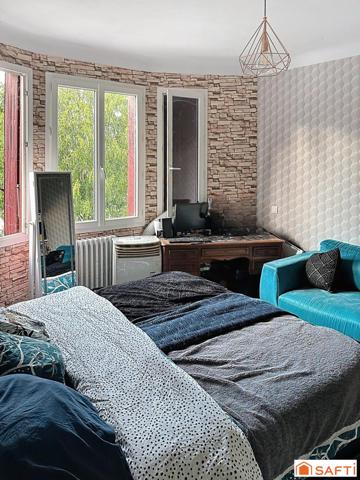 Maison  sur 1300 m² à venir découvrir