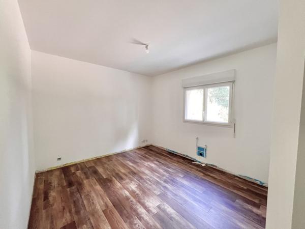 Maison à louer 1 150 € CC Landerneau 6 p 113 m² DPE C