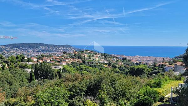 NICE PESSICART  à vendre une Villa 5 pièces - Vue Mer