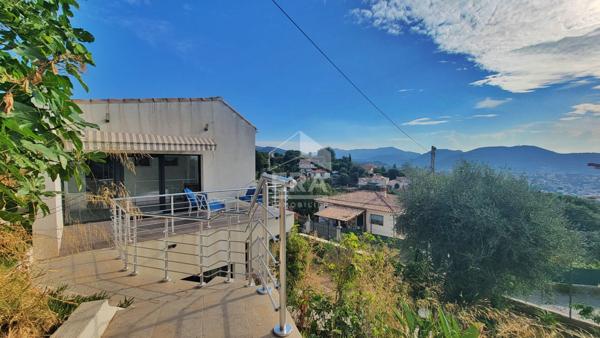 NICE PESSICART  à vendre une Villa 5 pièces - Vue Mer