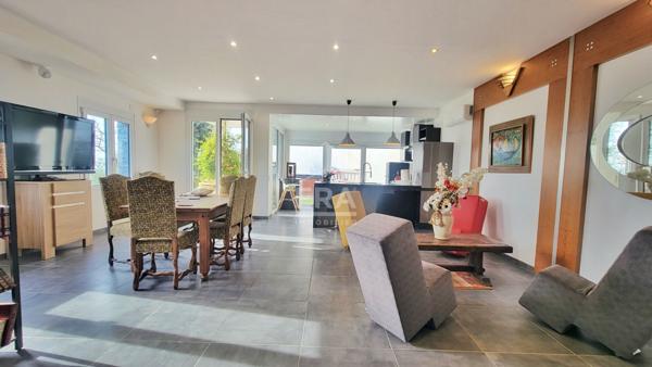 NICE PESSICART  à vendre une Villa 5 pièces - Vue Mer