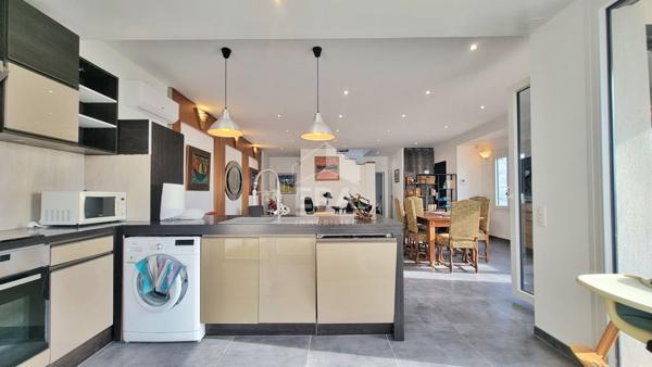 NICE PESSICART  à vendre une Villa 5 pièces - Vue Mer