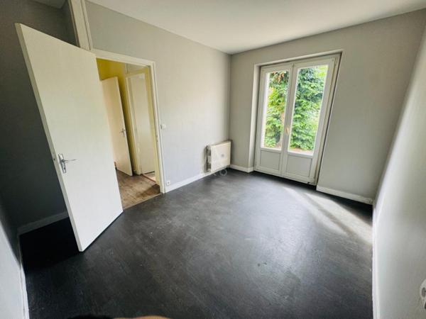 Maison de ville avec jardin arboré- Gien centre- Bien rare à découvrir !