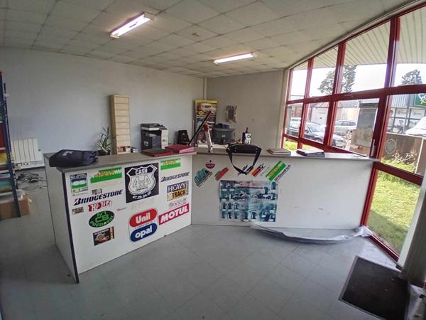 Entrepôt / local industriel Parcay Meslay