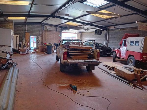 Entrepôt / local industriel Parcay Meslay