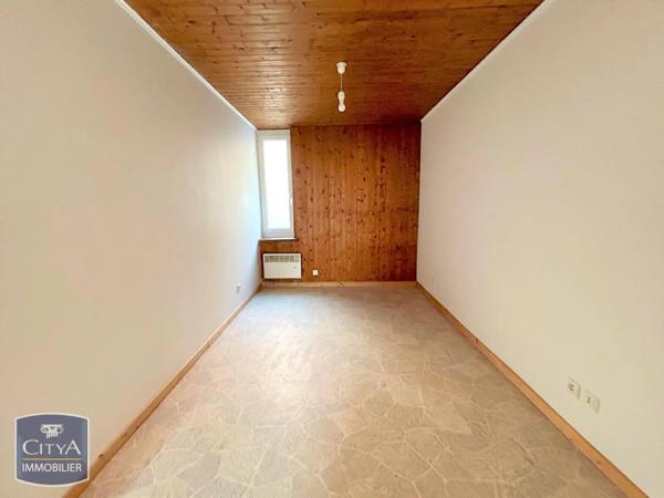 Appartement à louer 3 pièces 81.4m²