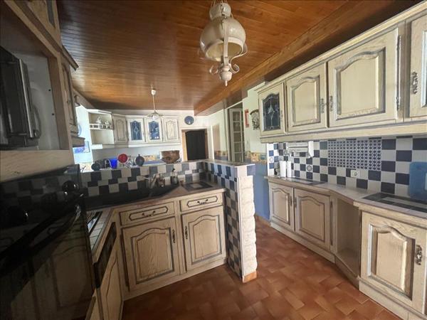 Maison à vendre |  Sorges |  10 pièces | 267 m²