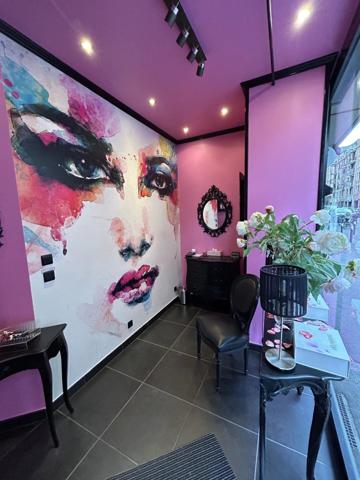 Vente                                                      Local commercial
                        
                                         29 m2                     à Chambéry