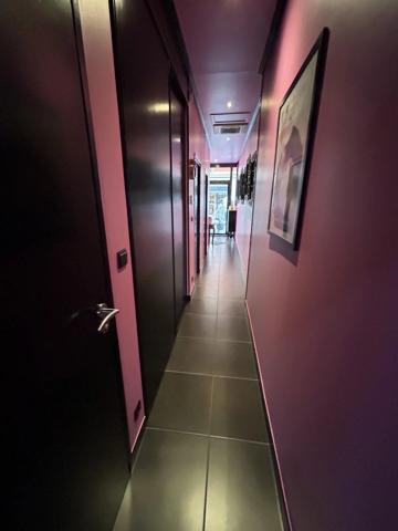 Vente                                                      Local commercial
                        
                                         29 m2                     à Chambéry
