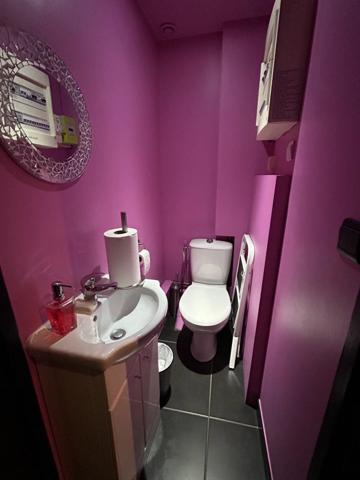 Vente                                                      Local commercial
                        
                                         29 m2                     à Chambéry