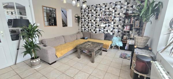 Bruay-la-Buissière (62700) Maison sans aucun travaux habitable de 120 m² habitable avec garage