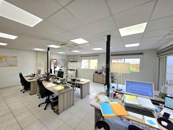 Immeuble mixte de 261 m²