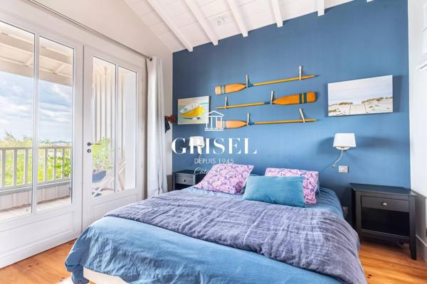 À Vendre  Maison d'Exception avec Vue Panoramique sur le Bassin d'Arcachon