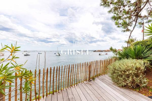 À Vendre  Maison d'Exception avec Vue Panoramique sur le Bassin d'Arcachon