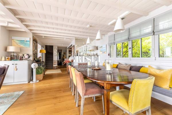 À Vendre  Maison d'Exception avec Vue Panoramique sur le Bassin d'Arcachon