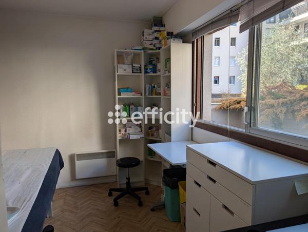 Appartement
         1 pièce
        - 26 m² 255 000 €*