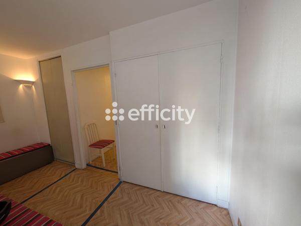 Appartement
         1 pièce
        - 26 m² 255 000 €*