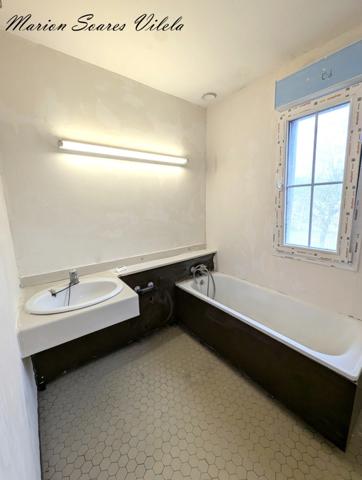 EXCUSIVITE Maison FAMILIALE, rénovée en partie, 6 P sur plus de 1000 m² de terrain.