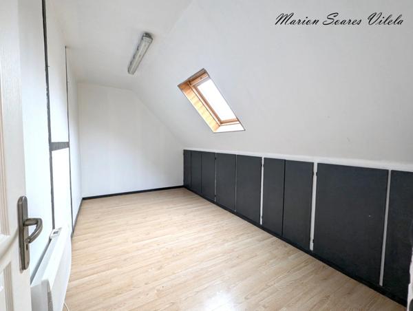 EXCUSIVITE Maison FAMILIALE, rénovée en partie, 6 P sur plus de 1000 m² de terrain.