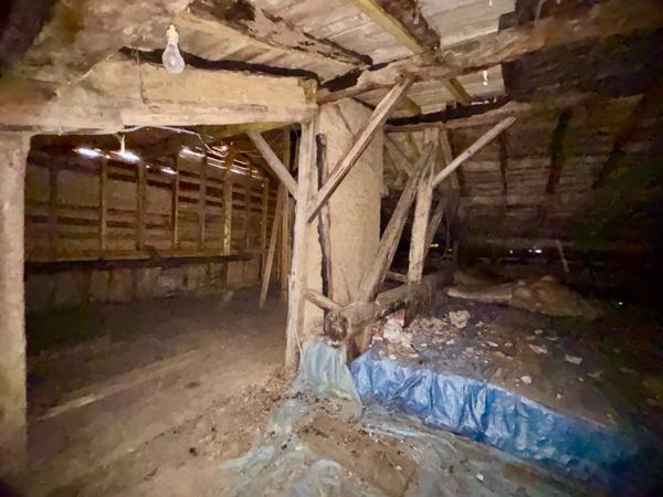 Ancien immeuble à rénover de 410 m² avec jardin et parking privatif – Larrazet (82)