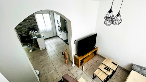 LIANCOURT (60) – MAISON FAMILIALE - JARDIN - TERRASSES- PISCINE - GARAGE - PAS DE TRAVAUX - CALME - PROXIMITE COMMODITES