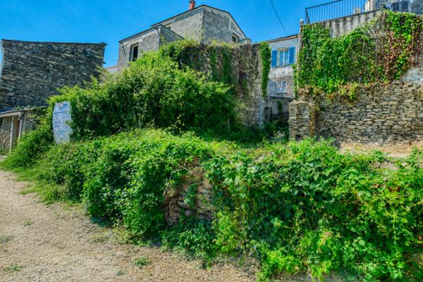 Maison de village Luri - Hameau de Fieno 2 pièces avec terrasse - permis accepté et purgé