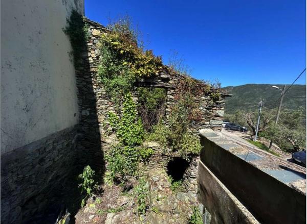 Maison de village Luri - Hameau de Fieno 2 pièces avec terrasse - permis accepté et purgé