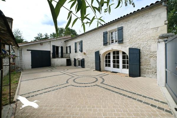 Maison 257 152 € Asnières-sur-Nouère 4 p 145 m² DPE C